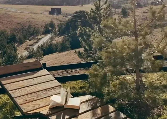 Wild Nest Wolf Lux * Krajevi