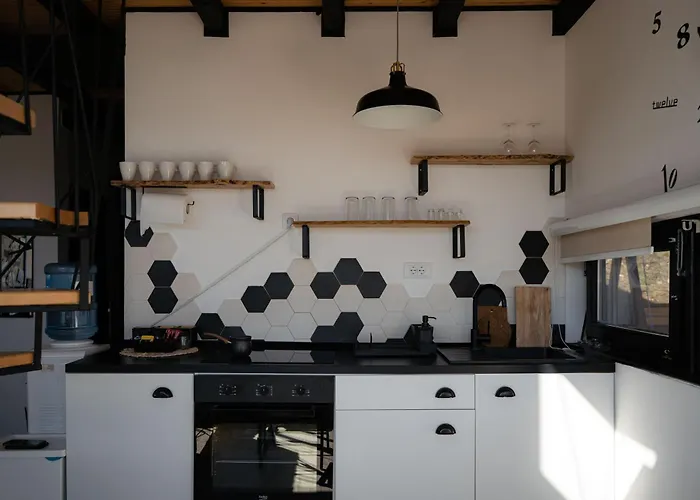 Wild Nest Wolf Lux Krajevi