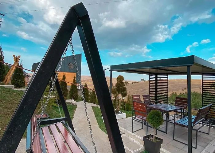 Wild Nest Wolf Lux Krajevi